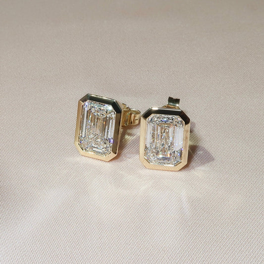 Sparkle Every Day: Why Diamond Stud Earrings Are a Timeless Essential