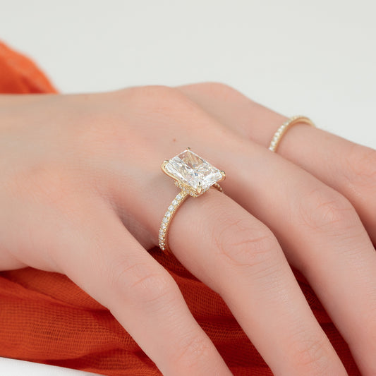 Fall in Love: Your Guide to 2025 Fall Engagement Rings