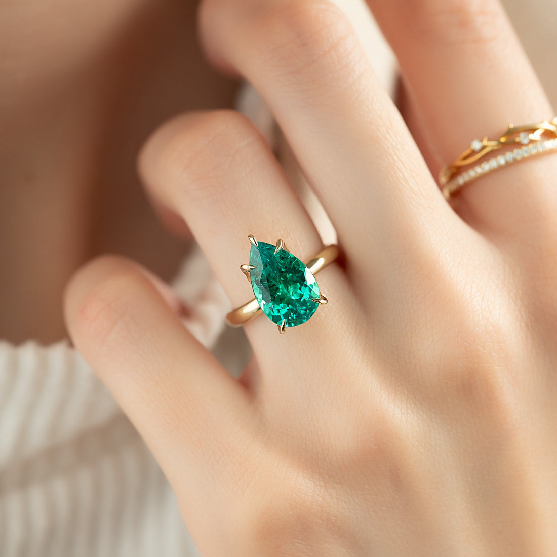 Everything You Ever Wanted to Know About Green Emeralds