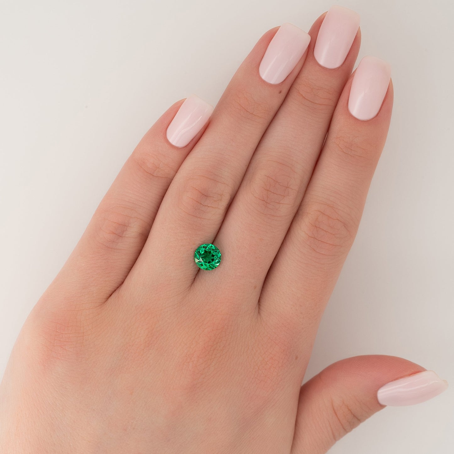 1.5Ct Round Cut Lab Created Emerald