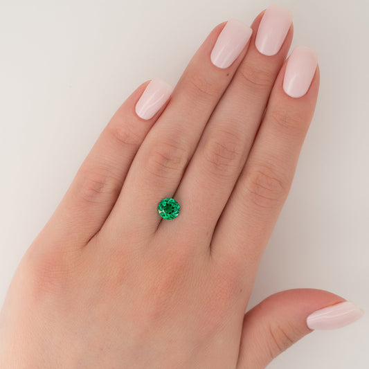 1.5Ct Round Cut Lab Created Emerald